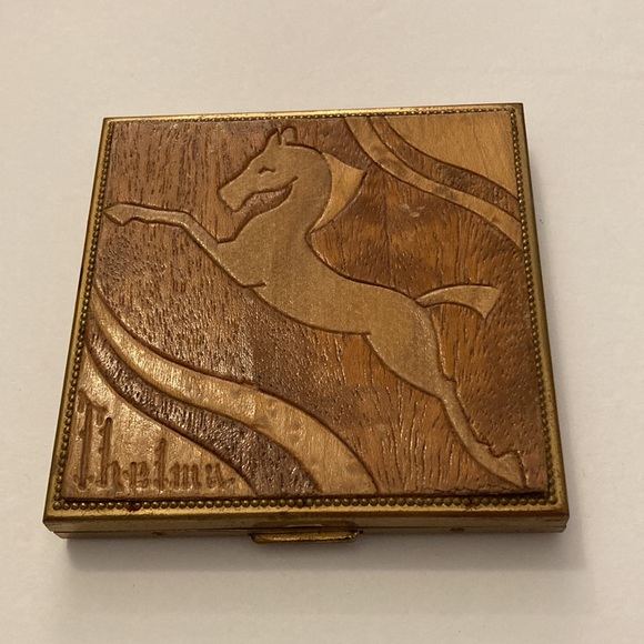 Gorgeous Vintage Horse Compact - Picture 3 of 8